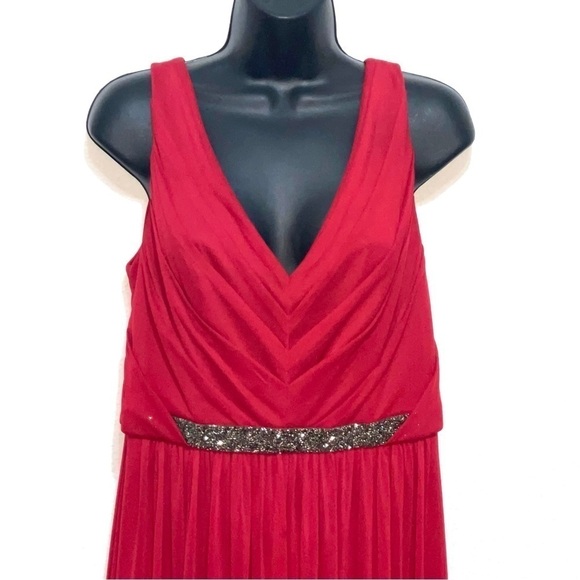 David's Bridal Red Bridesmaid Dress Size 10 - Picture 2 of 16